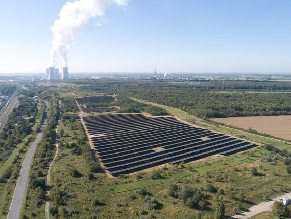 Der 17 MW-Solarpark Böhlen beim Kraftwerk Lippendorf, Foto: EPNE