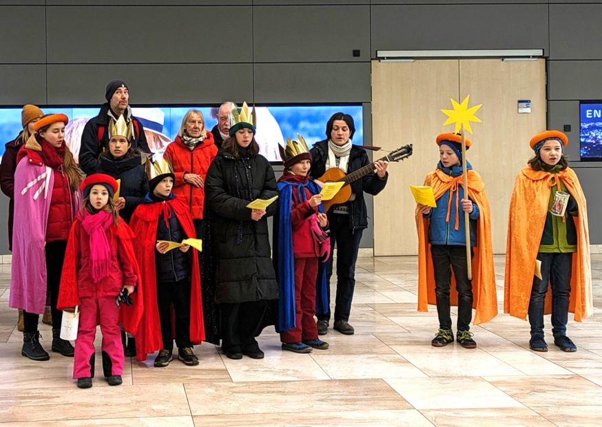Sternensinger im Foyer der LEAG